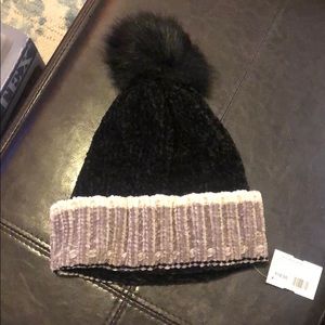 Two toned beanie hat